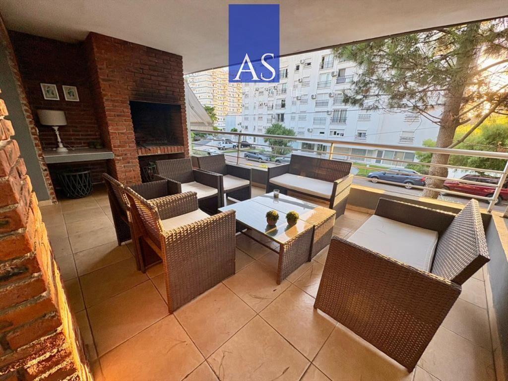 Apartamento moderno 2 dormitorios con parrillero
