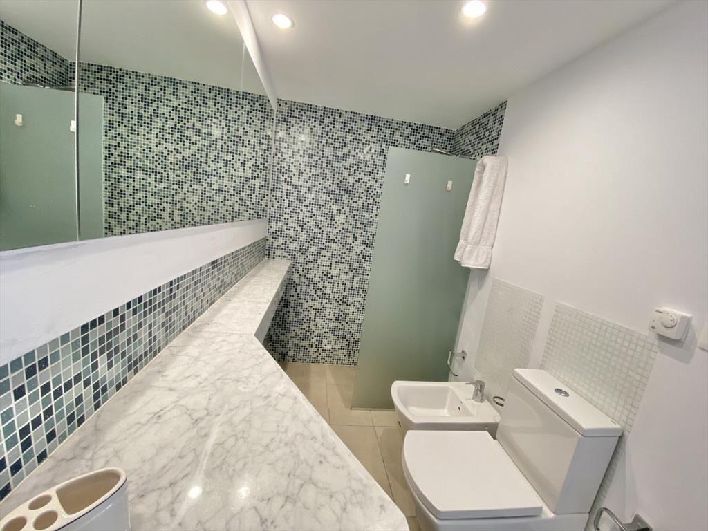 VENTA DE APARTAMENTO DE 2 DORMITORIOS Y MEDIO EN