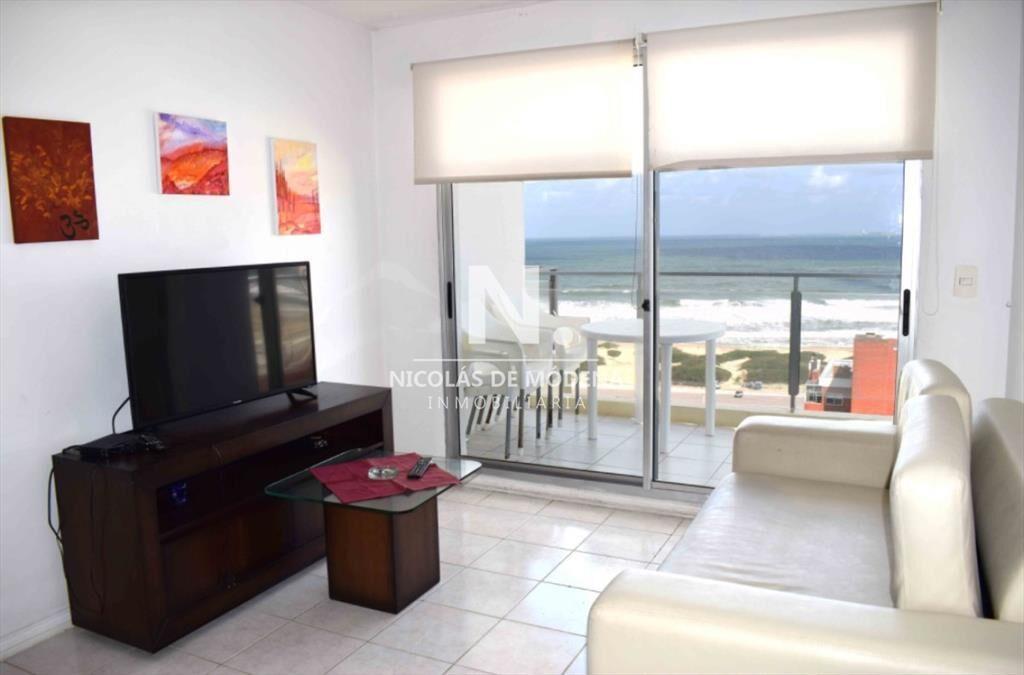 apartamento en venta de 2 dormitorios en edificio