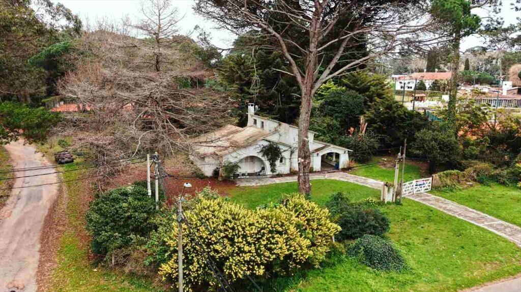 Venta casa 6 dormitorios a reciclar en San Rafael