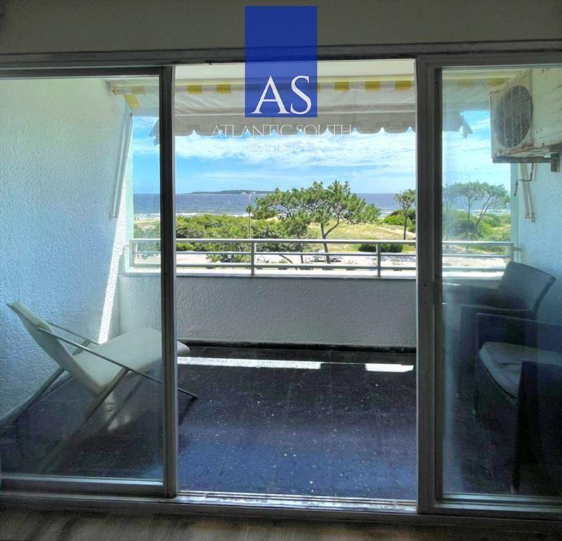 Loft monoambiente reciclado frente al mar con y