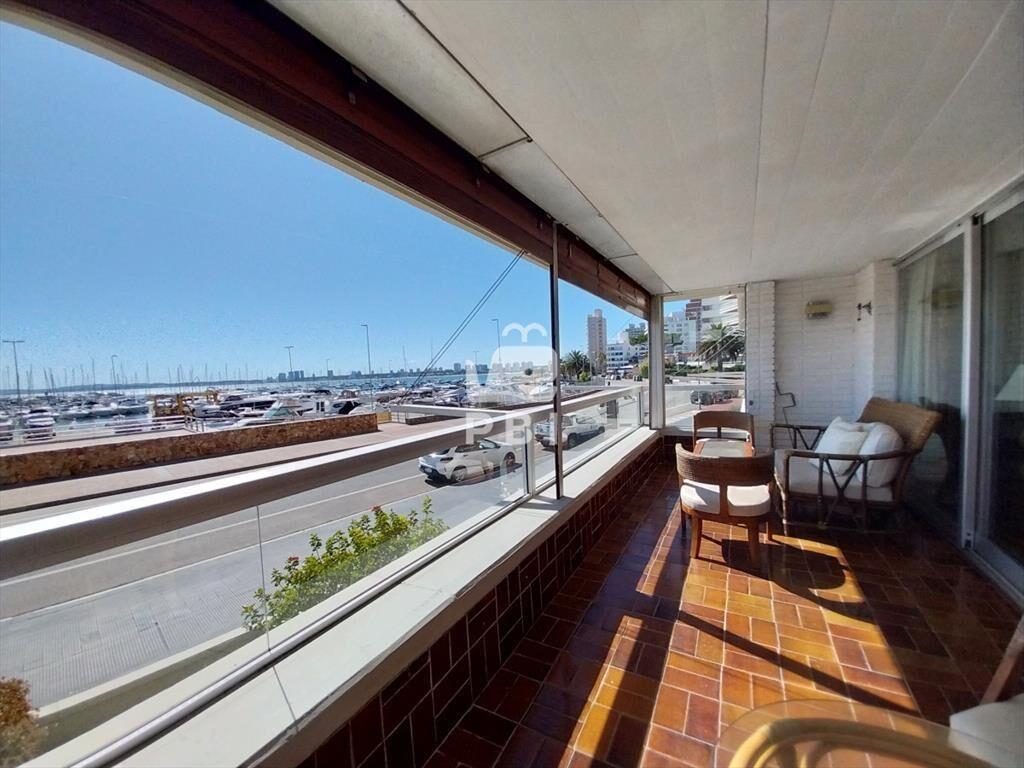 Alquiler de apartamento 3 dormitorios en Punta del este, Ma