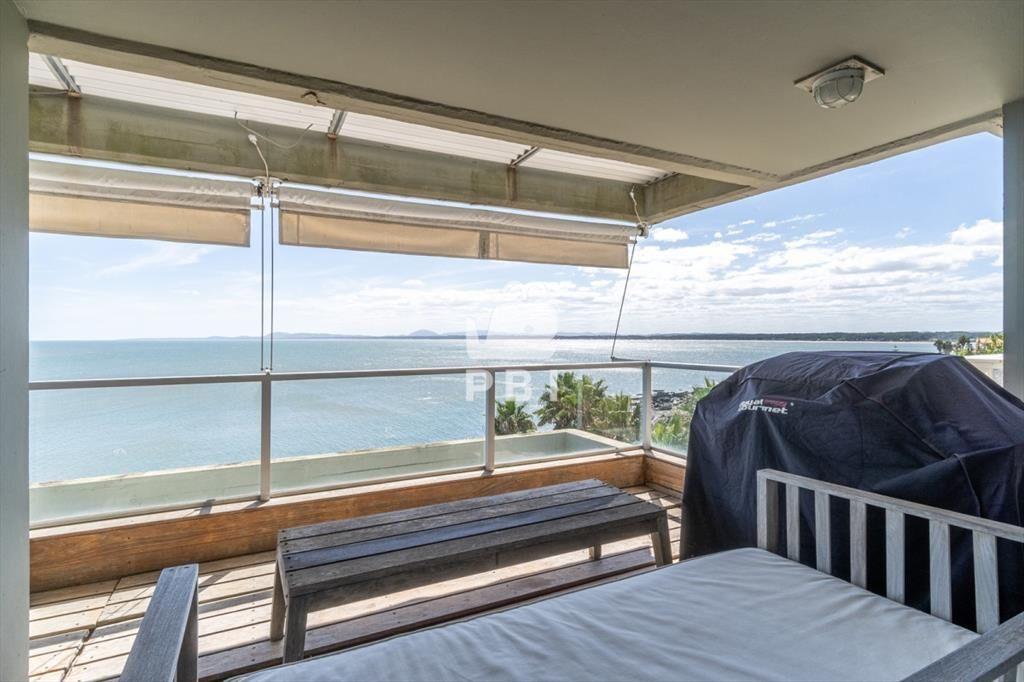 Apartamento de 3 dormitorios en Acantilados, - -