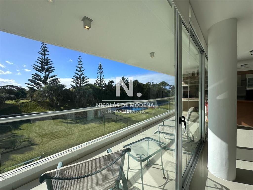 Departamento de 3 dormitorios en venta en torre