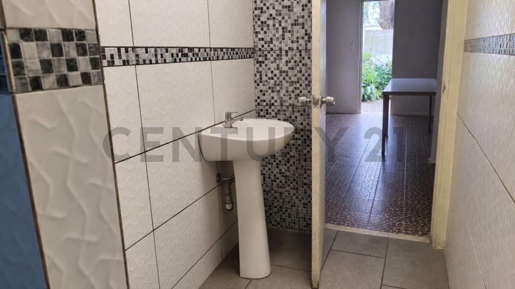 Venta 2 Casas mismoPadrón/Predio para otra/cochera/Sin Ga...