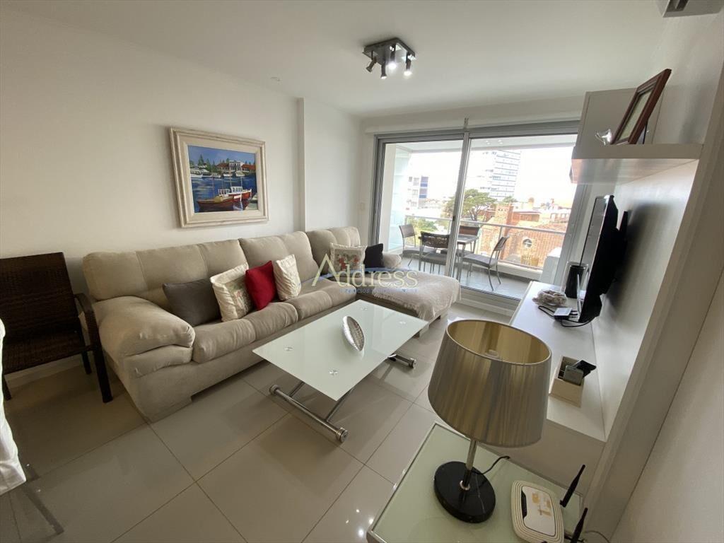 Apartamento en Brava, 2 dormitorios *