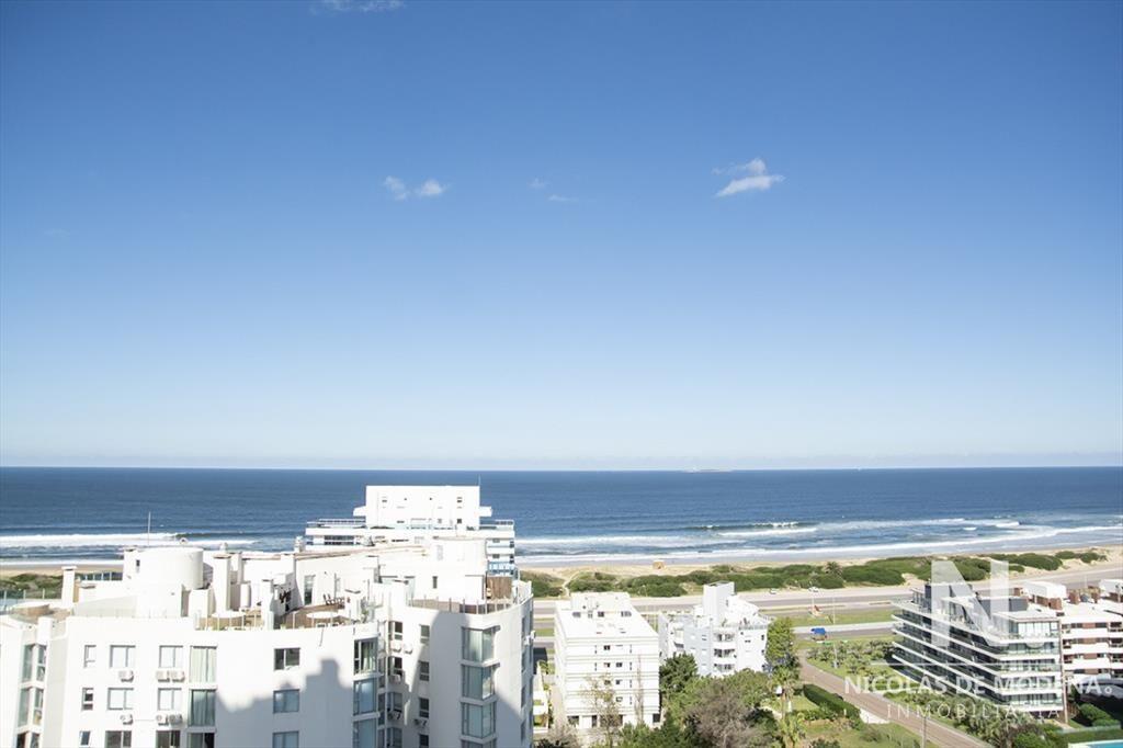 Oportunidad. Se vende apartamento de 2 dormitorios con herm