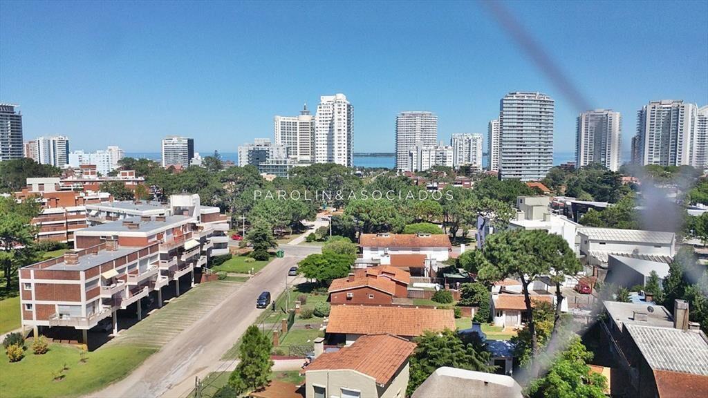 Botavara 2 dormitorios en Edificio con
