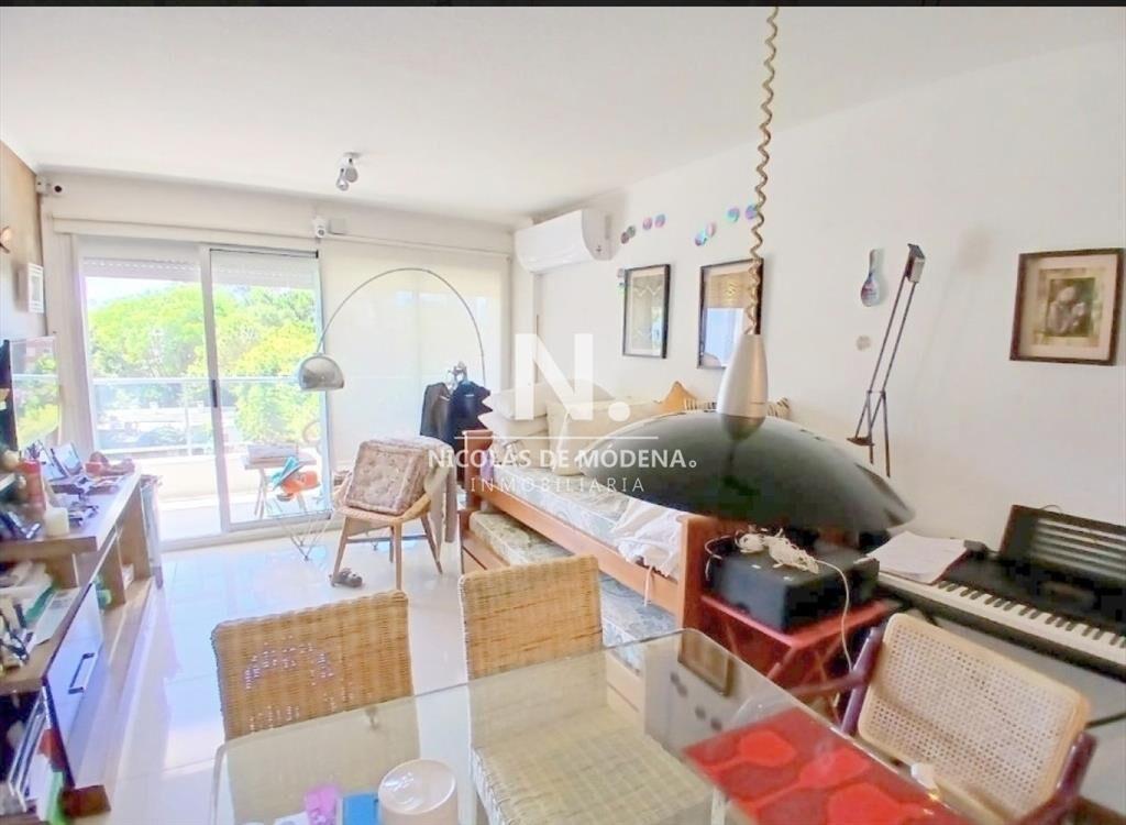 En venta apartamento de 1 dormitorio con terraza