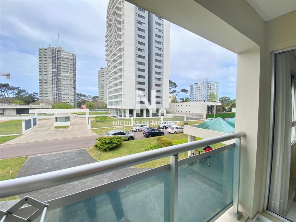 Departamento de 2 dormitorios - Roosevelt- Punta