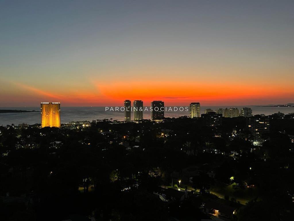 Apartamento en venta de 2 dormitorios en Punta