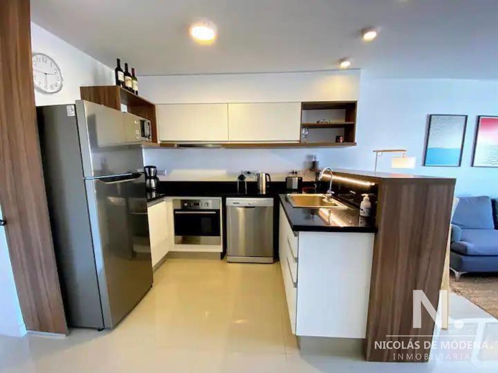 Apartamento de 1 Dormitorio y Medio a Pasos del Mar, Torre