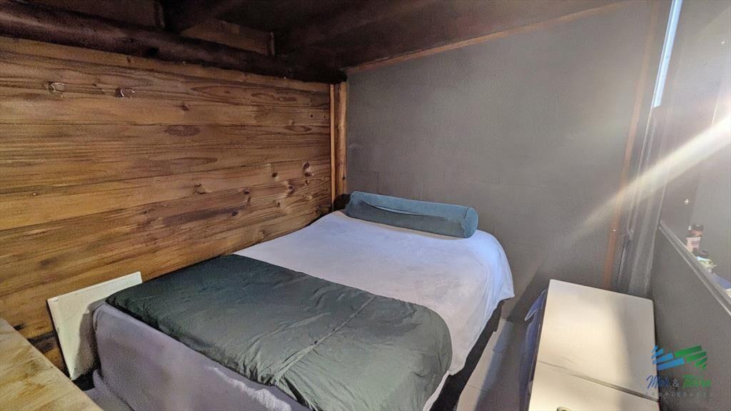 En Venta de casa 4 dormitorios PH en Barrio