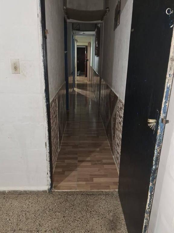 Apartamento en venta 3 dormitorios, cochera y patio, piedra