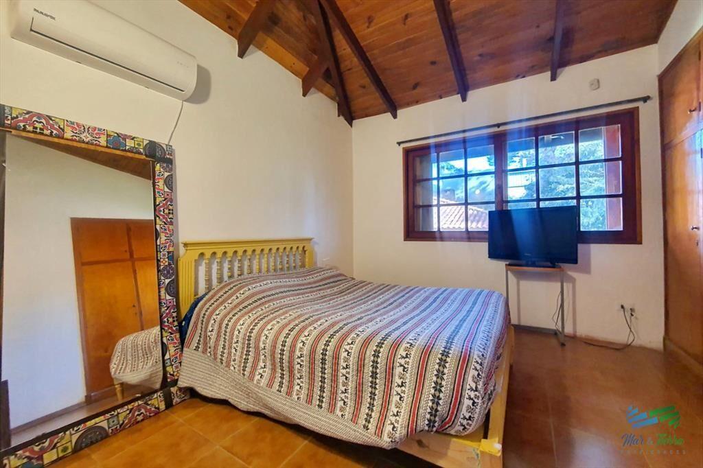 Venta de casa 3 dormitorios en barrio cantegril