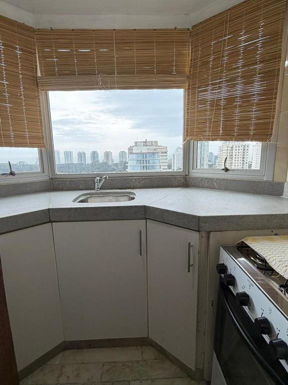 Apartamento en alquiler anual 2 dormitorios sobre Roosevelt