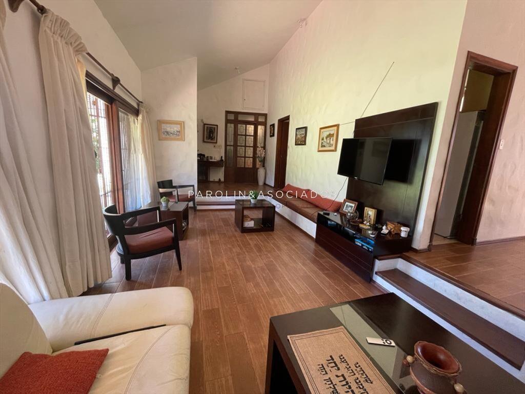 Hermosa casa de 4 dormitorios en Mansa, Punta
