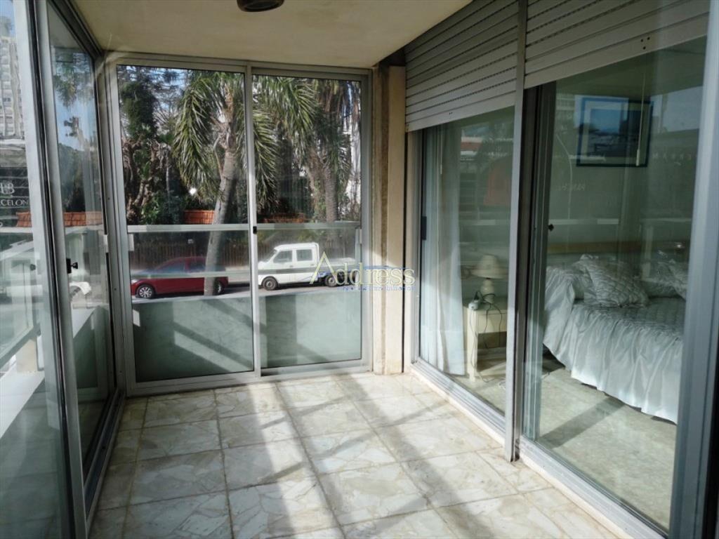 península, calle 24