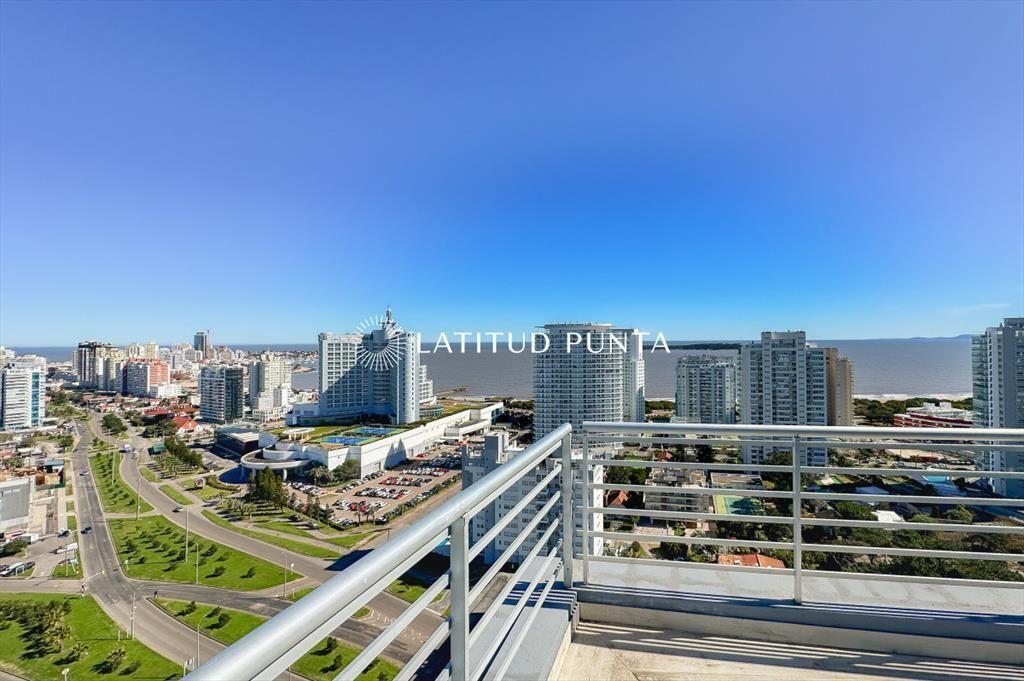 Penthouse dúplex en Mansa, 3 suites más