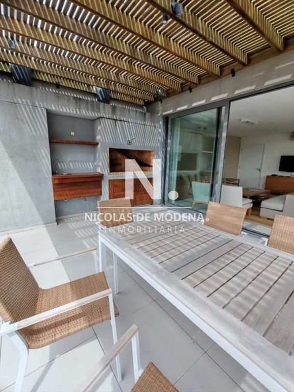 Descubre este exclusivo apartamento en Las