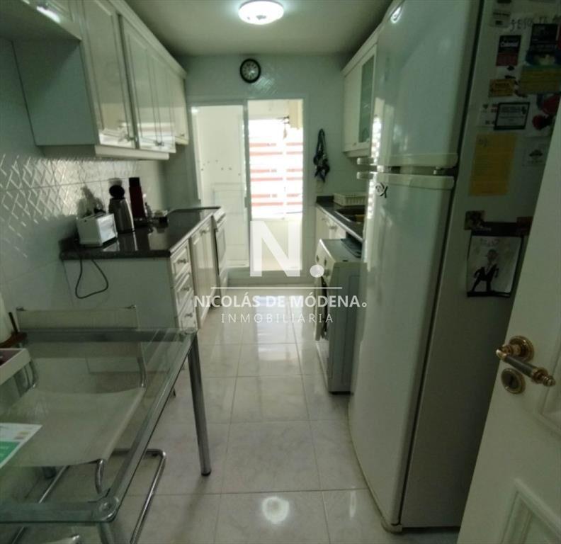 Vende apartamento con vista al mar de 3 en Mansa.