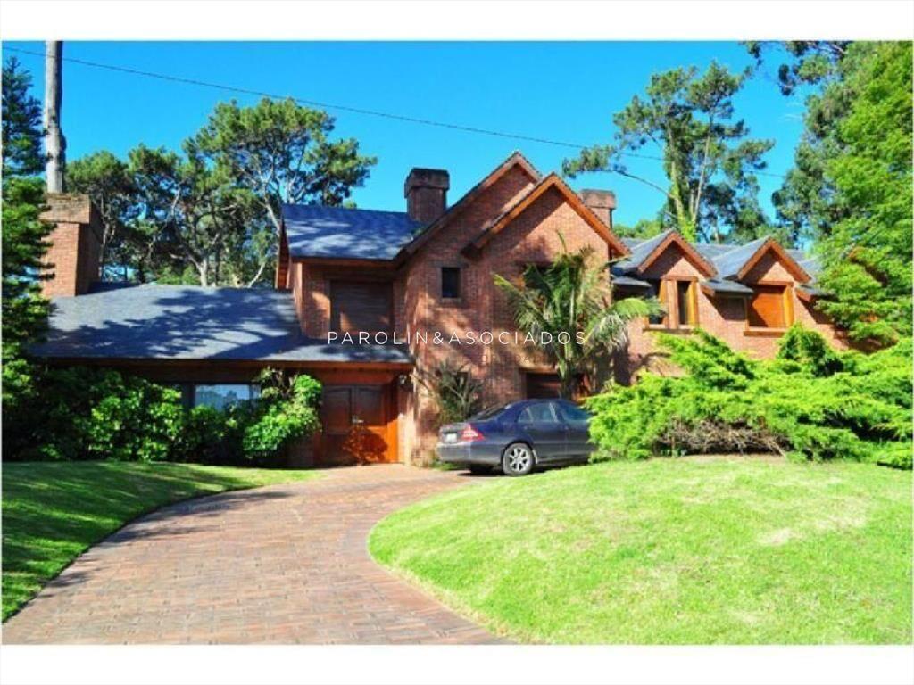 Casa en venta de 4 dormitorios en Golf, Punta del