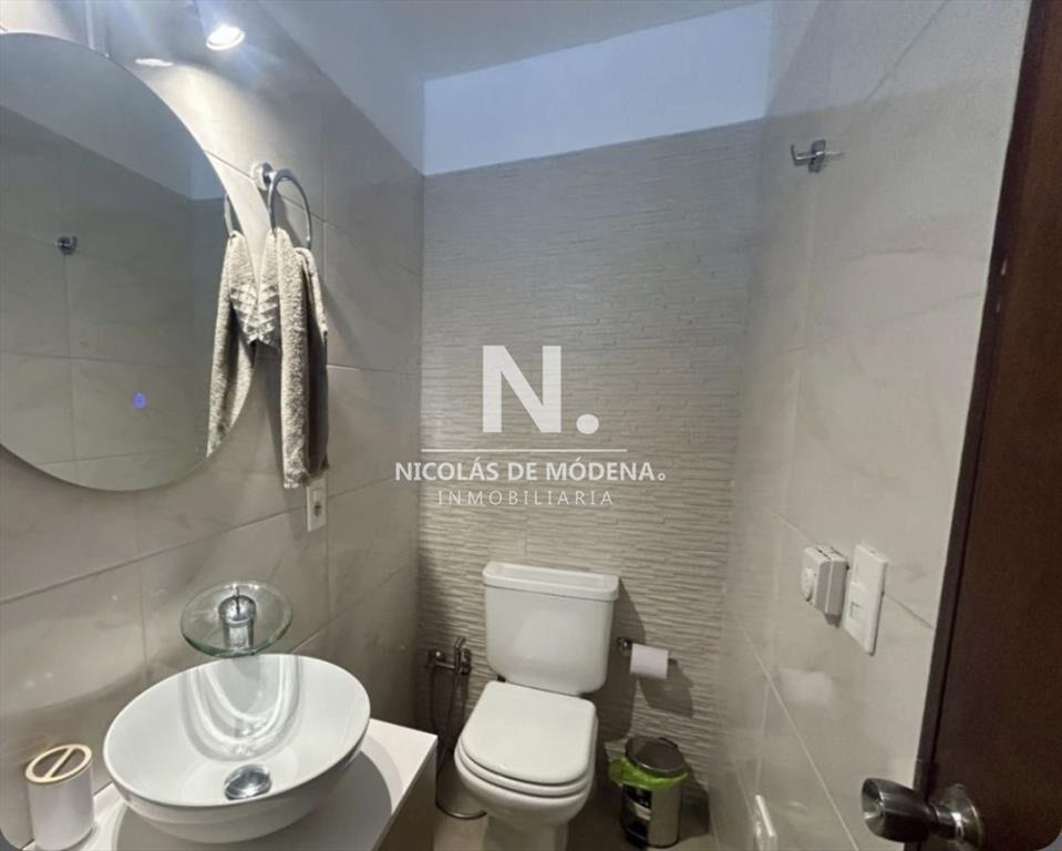 En venta casa de 5 dormitorios con piscina y en