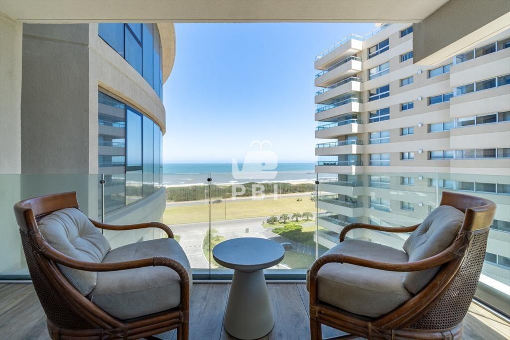 Residencia Premium en la Brava con Vistas - Trump