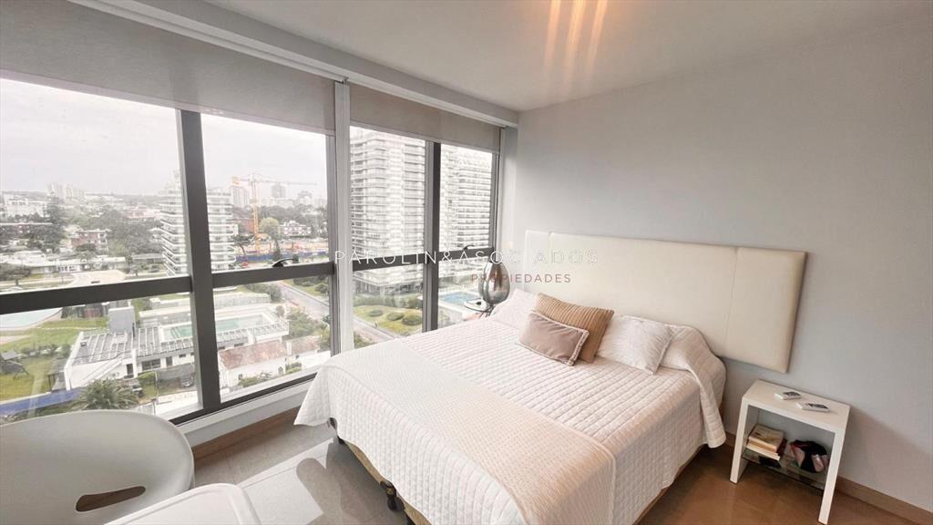 Apartamento en venta de 2 dormitorios en edificio