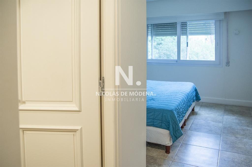 Apartamento en venta con vista al mar en Playa 3
