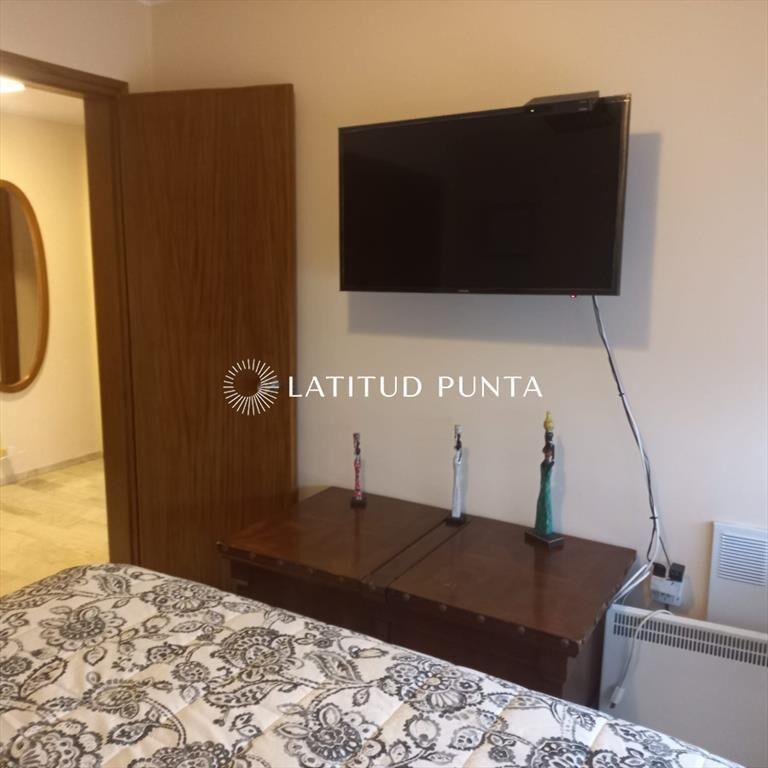 Apartamento en Roosevelt, 3 dormitorios más