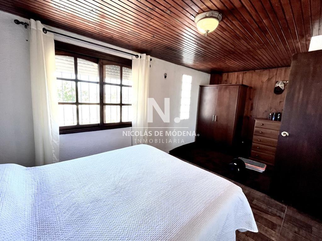 Venta de Casa, 3 Dormitorios, 2 Baños y Barbacoa