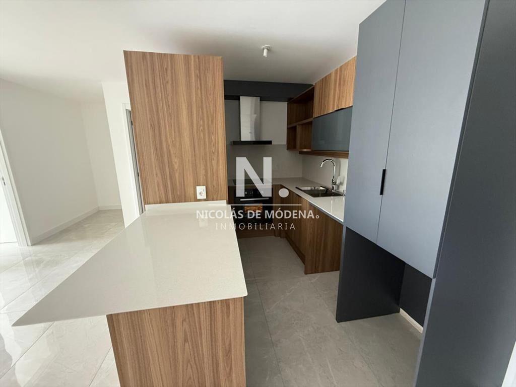 Vende apartamento de 1 dormitorio y medio en del