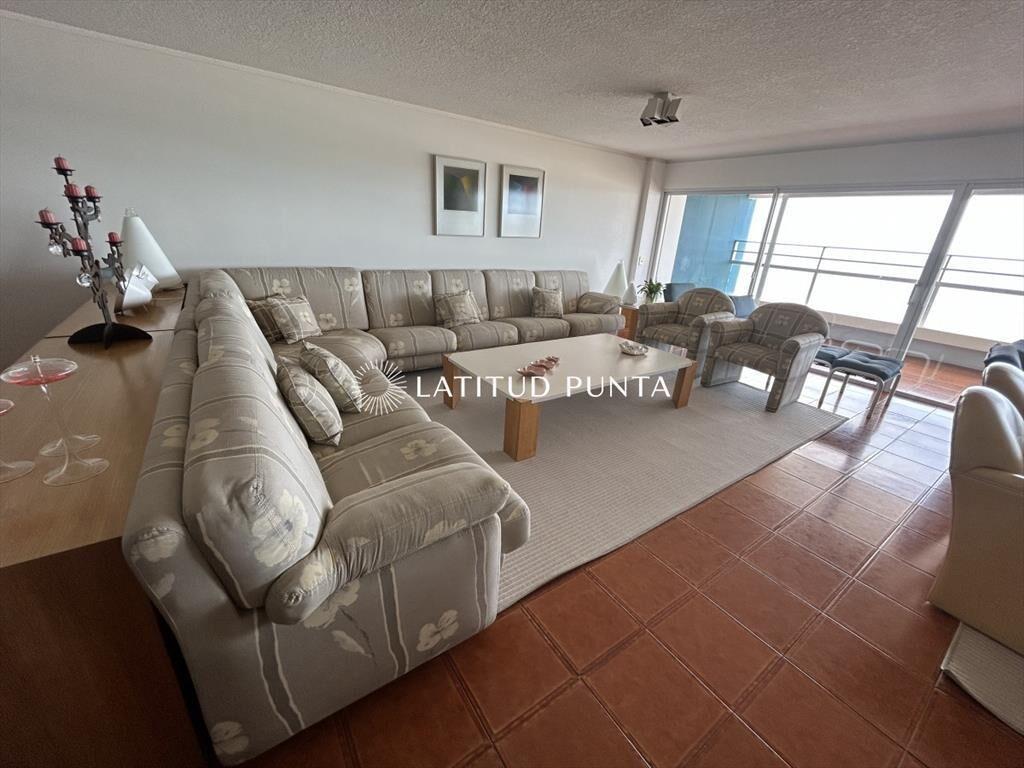 Brava primera linea, Apartamento de 3 dormitorios