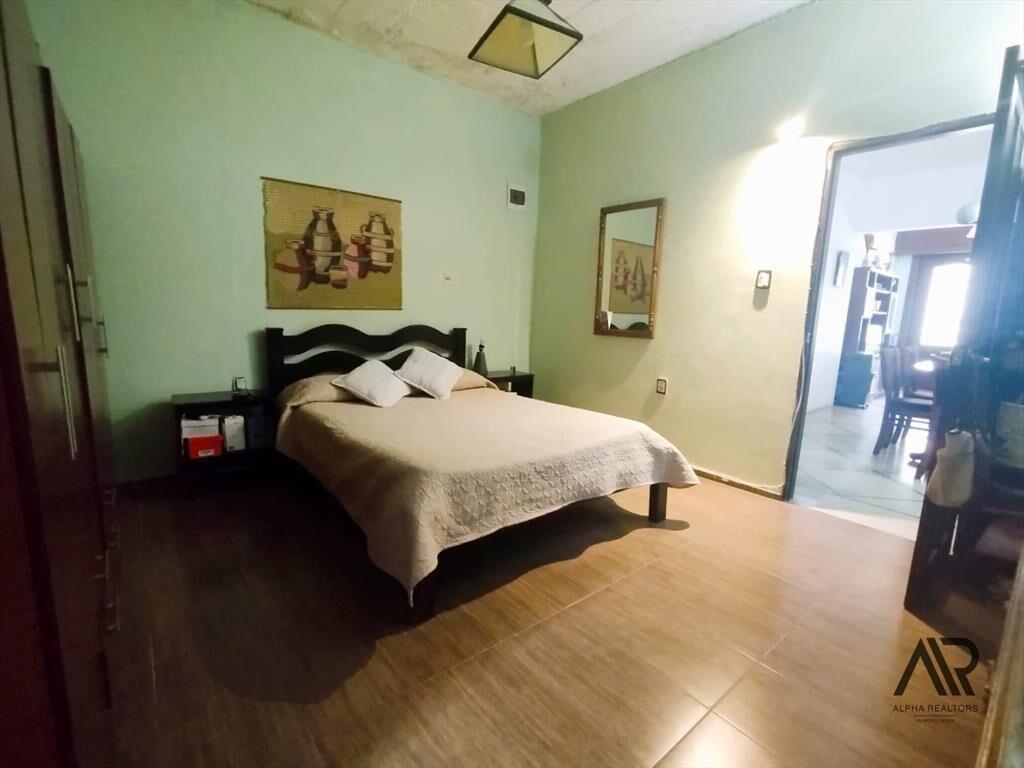 Casa en venta c/ cochera en Cordón