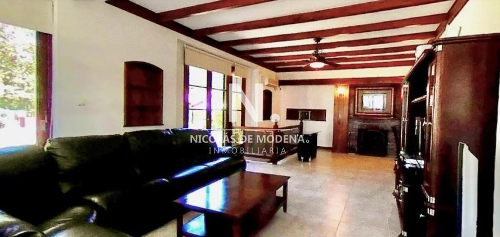 Vende apartamento de 3 dormitorios en San Rafael,