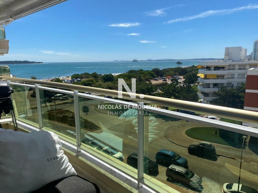 Departamento de 3 dormitorios en venta en Coral