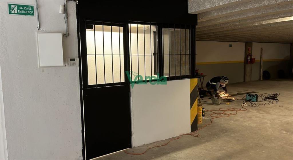 Venta Parking y Posibilidad de 7 Apartamentos