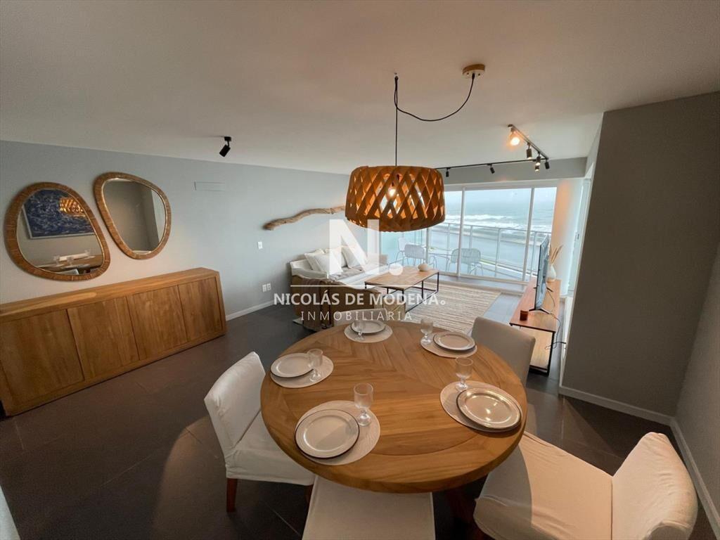 Apartamento con excelente vista, a metros del mar