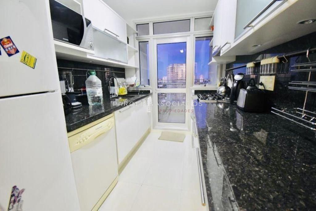 Apartamento en venta de 2 Dormitorios en Season