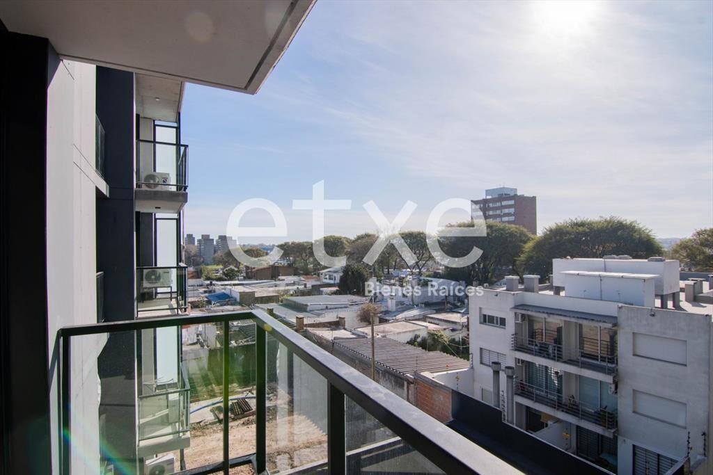 Venta con Renta Nostrum Malvín 1 Dormitorio...