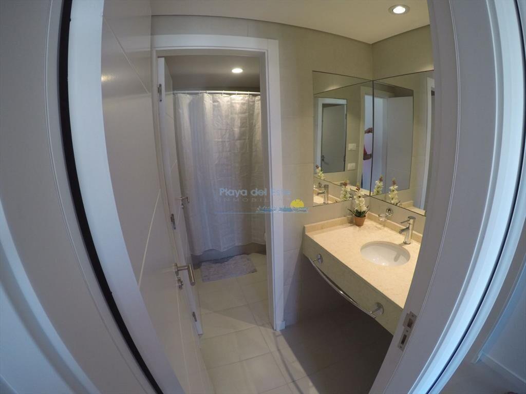 Apartamento en alquiler de 3 dormitorios en Punta