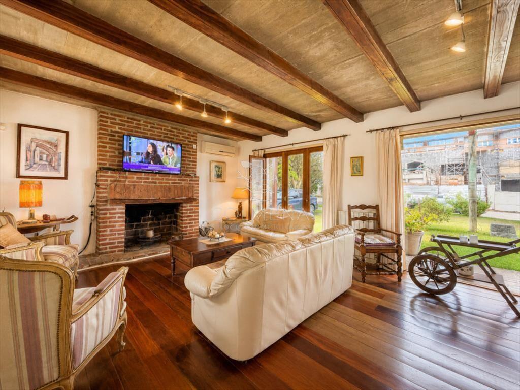 Vende hermosa casa en san rafael , cerca del mar,