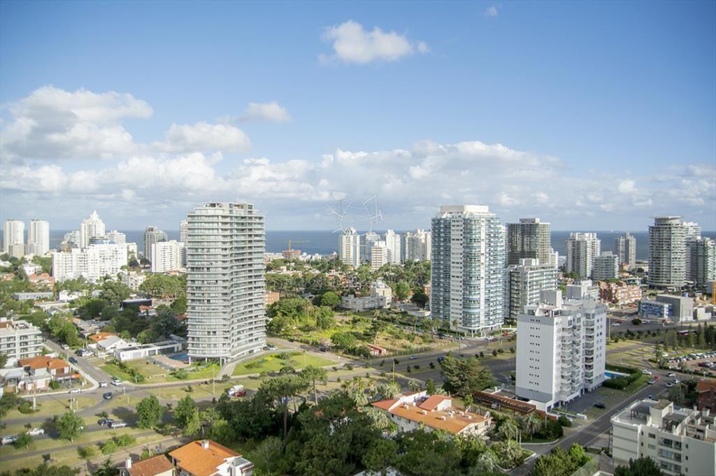 Vende apto de 2 dormitorios en Miami Boulevard !