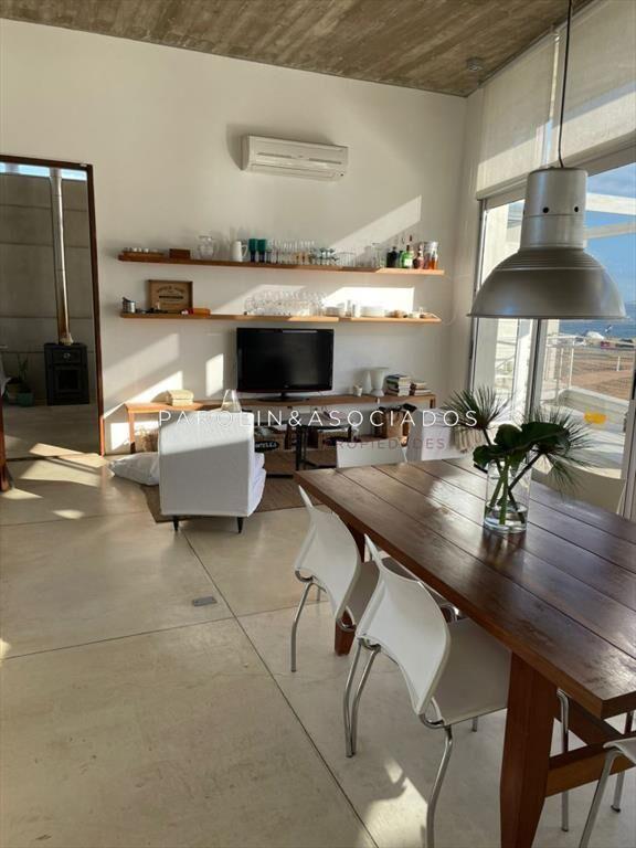 Casa en venta con vista al mar en El Chorro, del