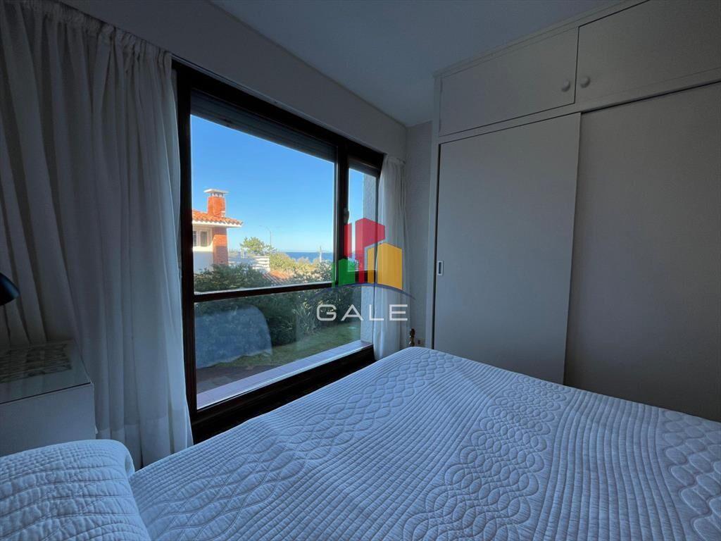 Frente al mar con vista, amplio apartamento