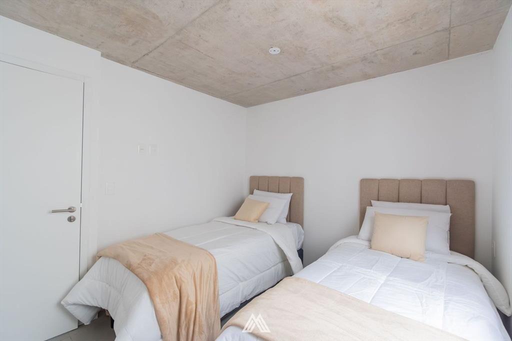 VENTA APTO UN DORM CON BALCÓN CON RENTA, POCITOS