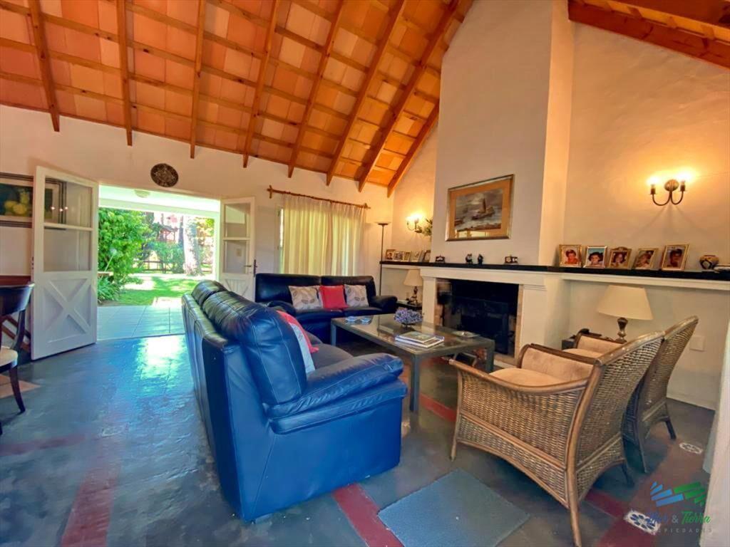 Venta de casa 3 dormitorios en Aidy Grill Punta del este, a