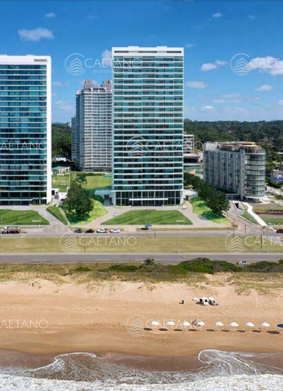 Venta apartamento - 3 dormitorios. Playa Brava,