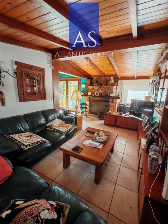 Casa 3 dormitorios con jardÃn próxima al mar